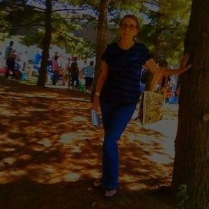 Meet your Posher, Linda